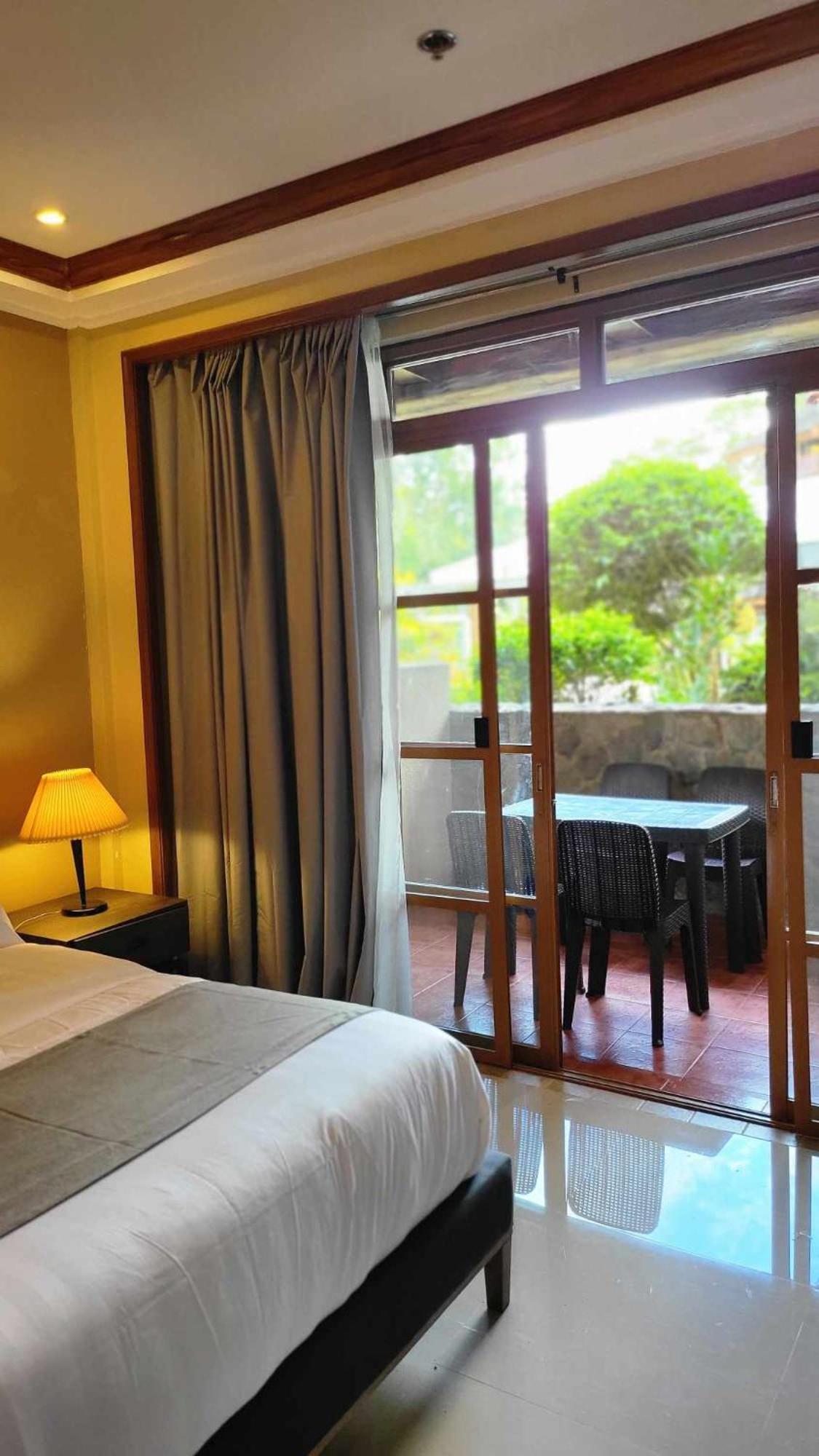 Charming Garden View,Privately Owned Deluxe Room At The Manor By Mist And Pine Baguio City Екстериор снимка